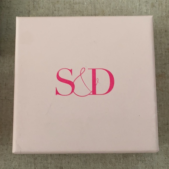 Stone Linear Earrings - Picture 2 of 8